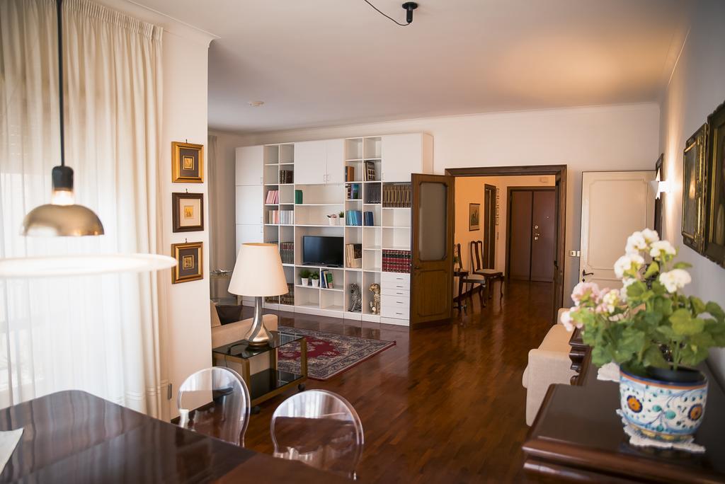 Apartment Plumbird Boutique & Rom